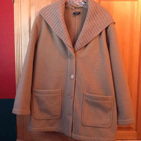 Fall coat - Picture 1 of 3